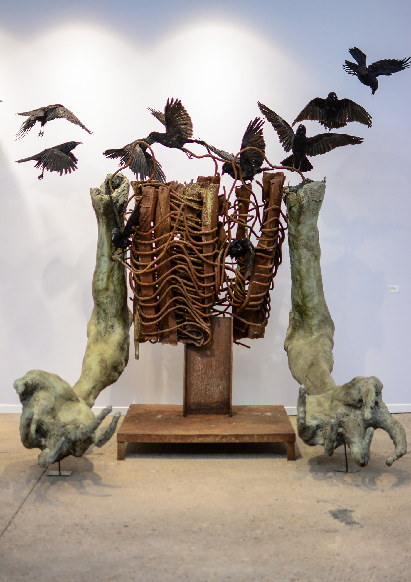 Lydie Arickx, "La cage Thoracique", technique mixte, bêton, acier, 250 x 270 x 230 cm, 2018 © Loo & Lou Gallery