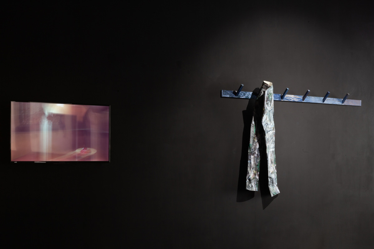 Vu de l'exposition "Carte Blanche 01" à Clara Daquin © Émilie Mathé Nicolas - Loo & Lou Gallery