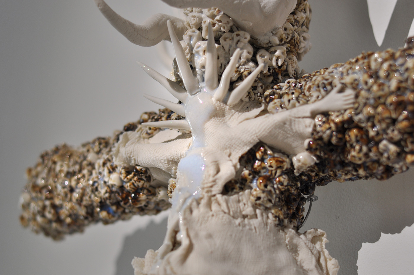 Vue de l'exposition "L'Impermanence" de Catherine Wilkening et Jean-Christophe Ballot © Loo & Lou Gallery