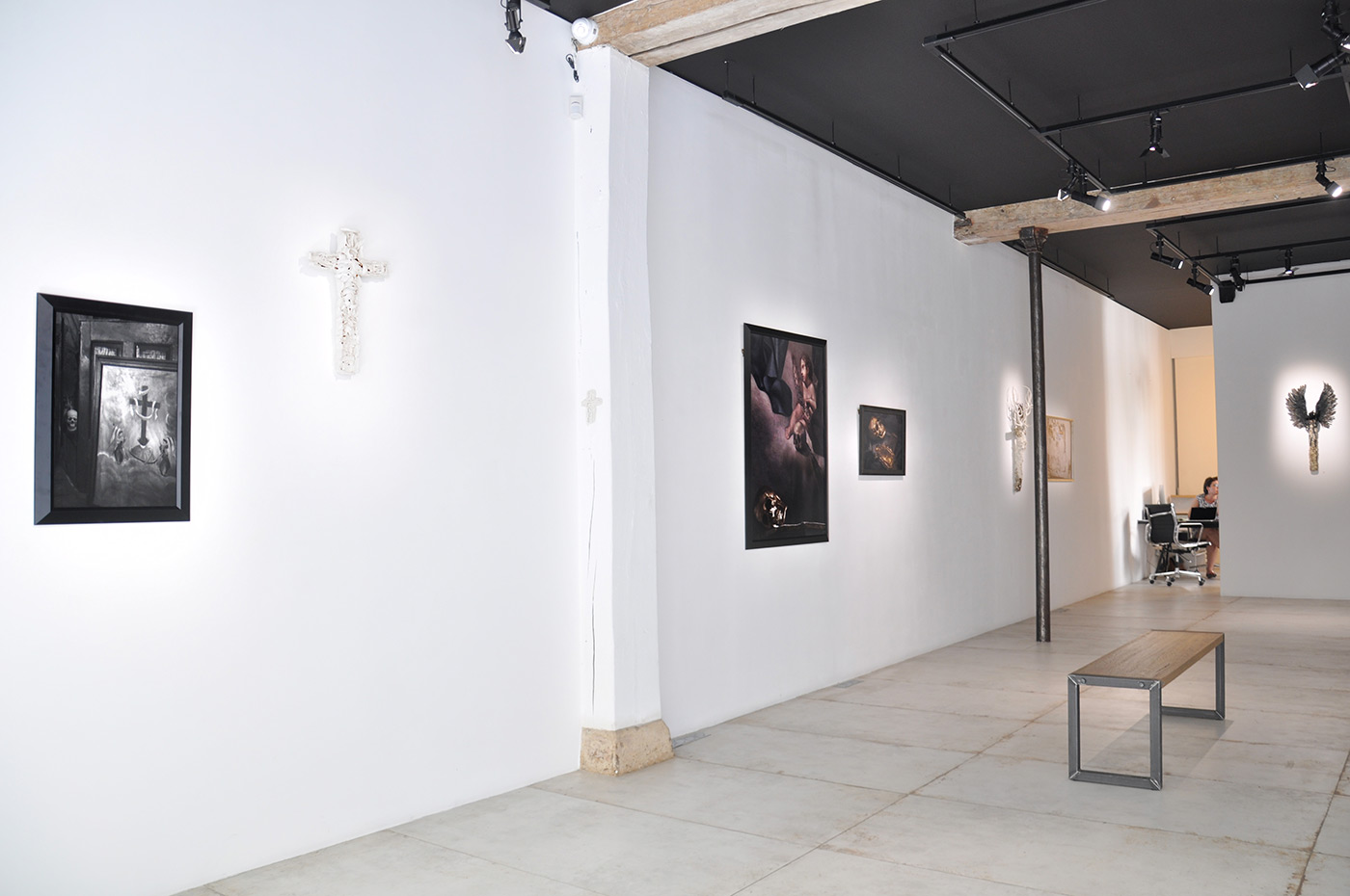 Vue de l'exposition "L'Impermanence" de Catherine Wilkening et Jean-Christophe Ballot © Loo & Lou Gallery