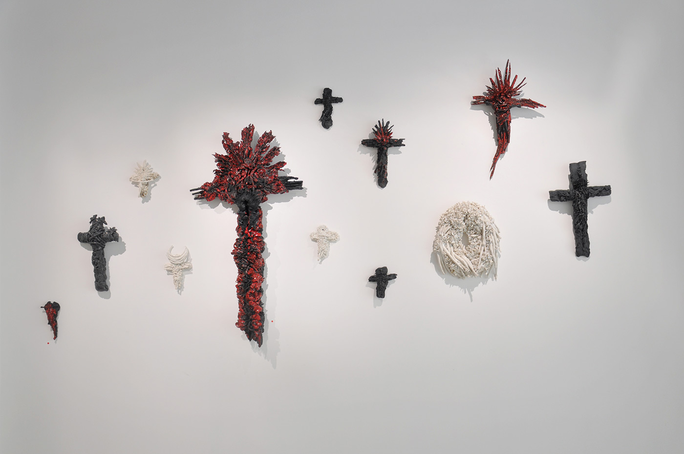 Vue de l'exposition "L'Impermanence" de Catherine Wilkening et Jean-Christophe Ballot © Loo & Lou Gallery