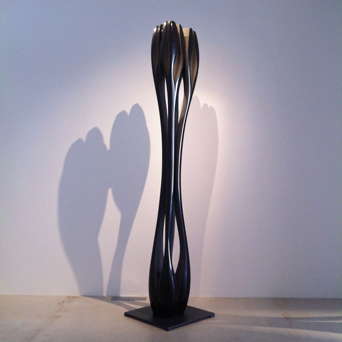 Familly, basalte, 192x22x30 cm, 2011 © Matthias Contzen