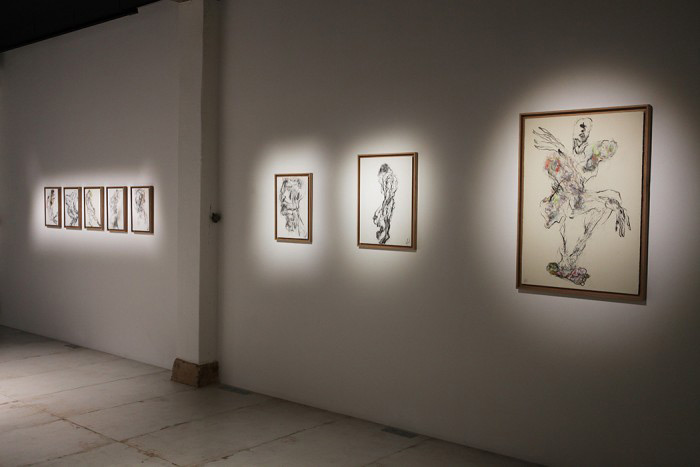 Vue de l'exposition Skin(s) Arghaël à la Loo & Lou Gallery Haut Marais