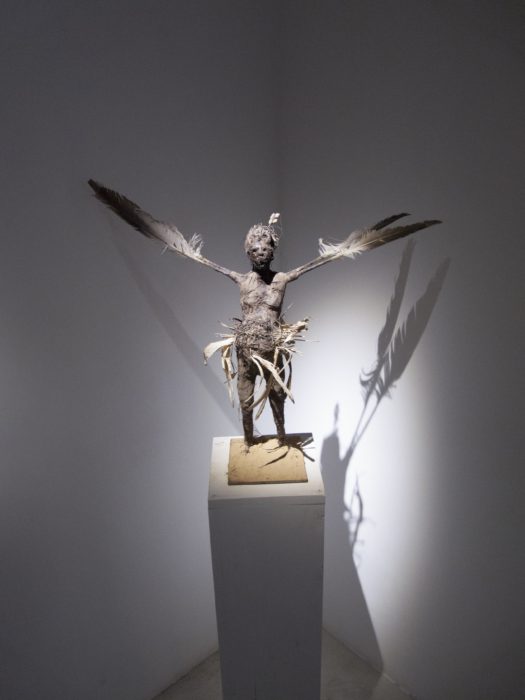 Vue de l'exposition "You And I Are Earth" d'Olivier de Sagazan © Loo & Lou Gallery