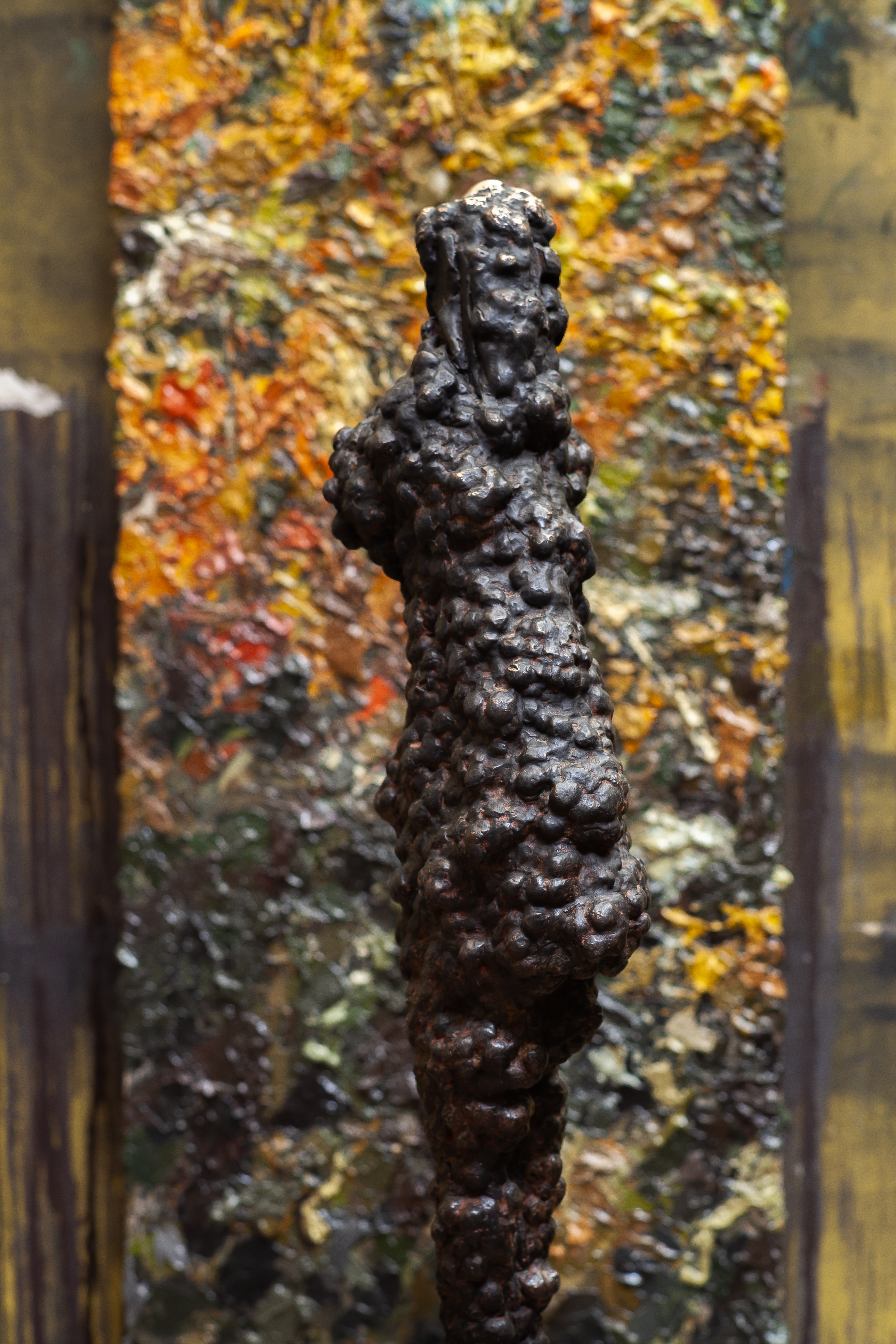 Vénus ouvert VI, bronze (2/4), 120x15x15 cm, 2003, présenté lors de Né du Limon © Loo&Lou Gallery