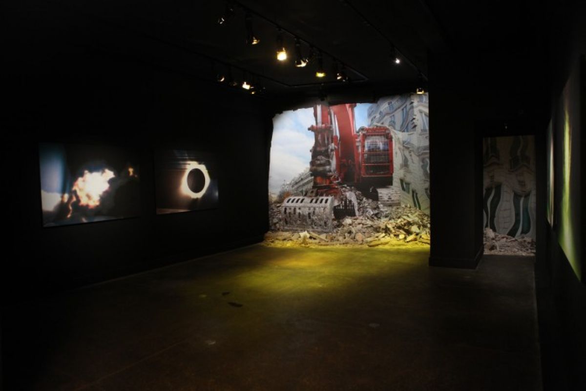 Vue de l'exposition "Ainsi Fond" Pierre Delavie - Galerie Loo and Lou George V © Loo and Lou Gallery