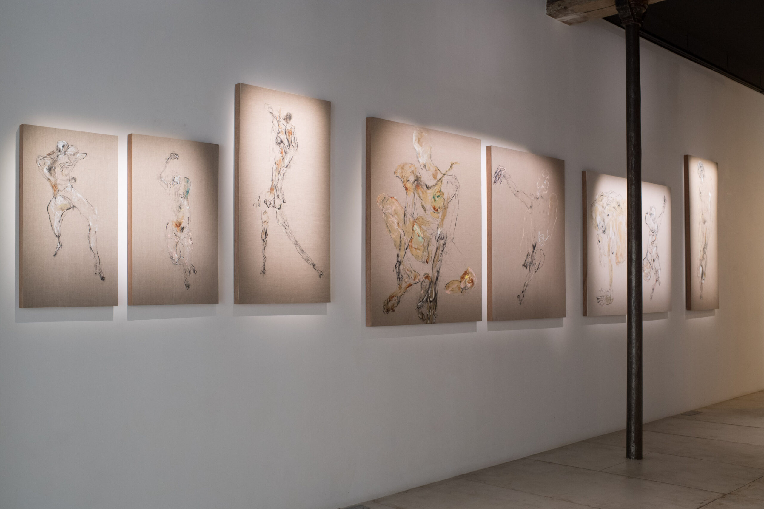 Vue de l'exposition "Métamorphe(s)" d'Arghaël © Stéphane Cardinale