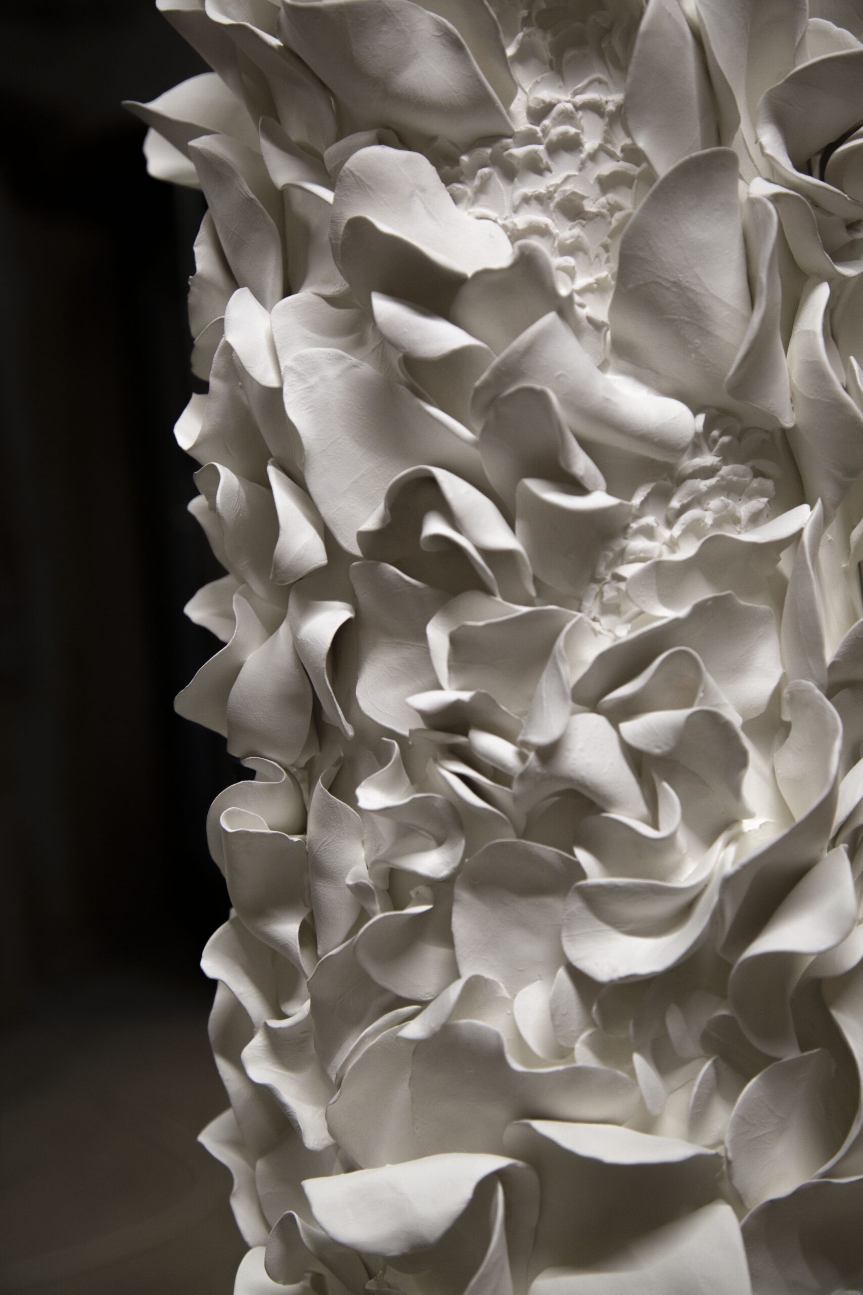 Cauliflora (détail) 2021, Faïence, H 125 x D 27 cm - 2