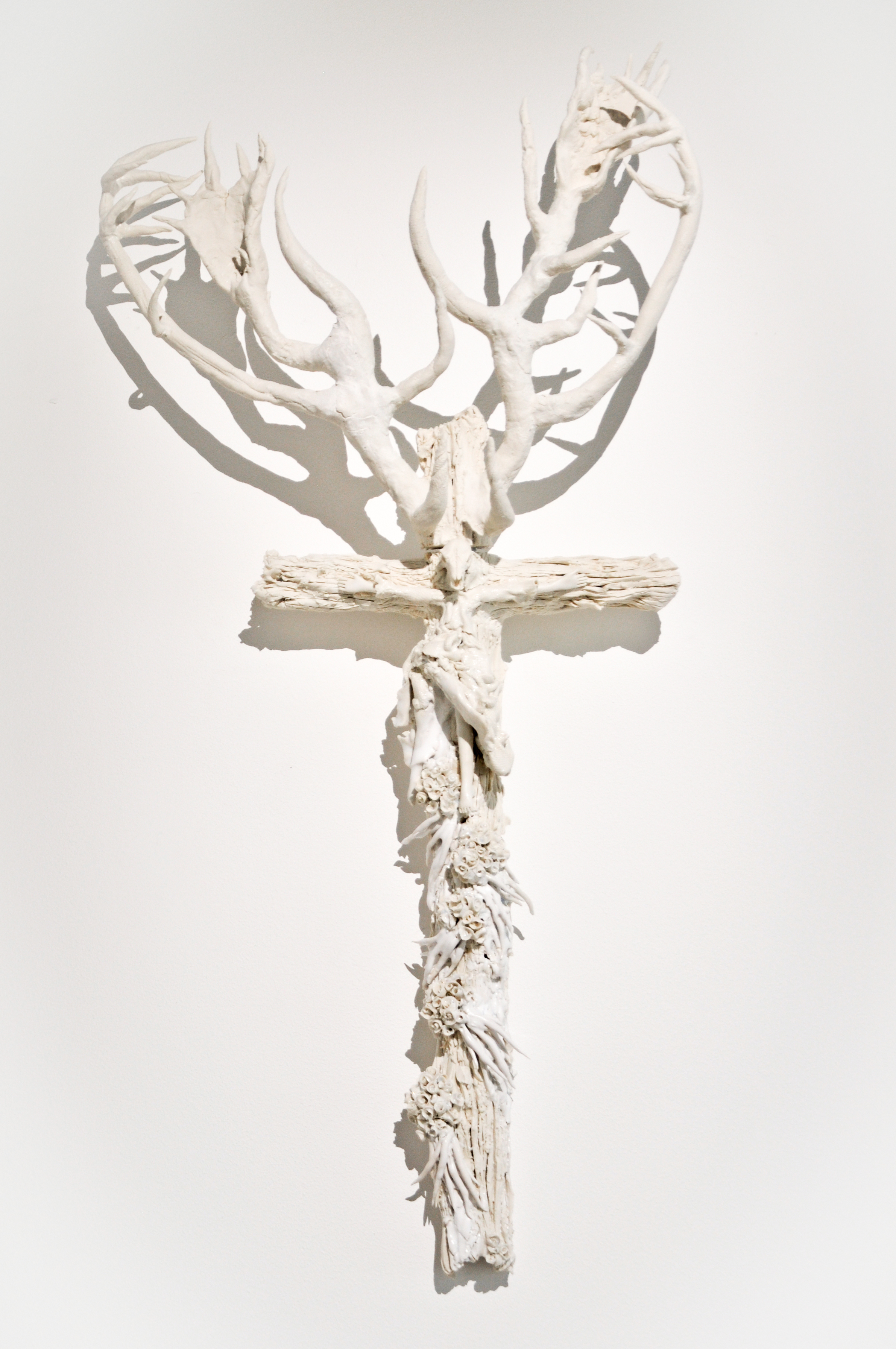 La Mariée, 2018, porcelaine, 80 x 40 x 4 cm © Catherine Wilkening