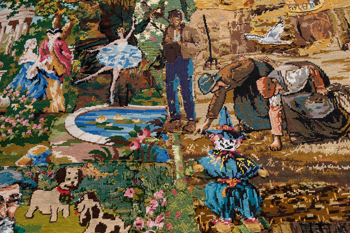 Nativité (détail), 2019, Canevas et tapisserie assemblés et cousus, 378 x 217 cm  | Image: Emilie Mathé Nicolas