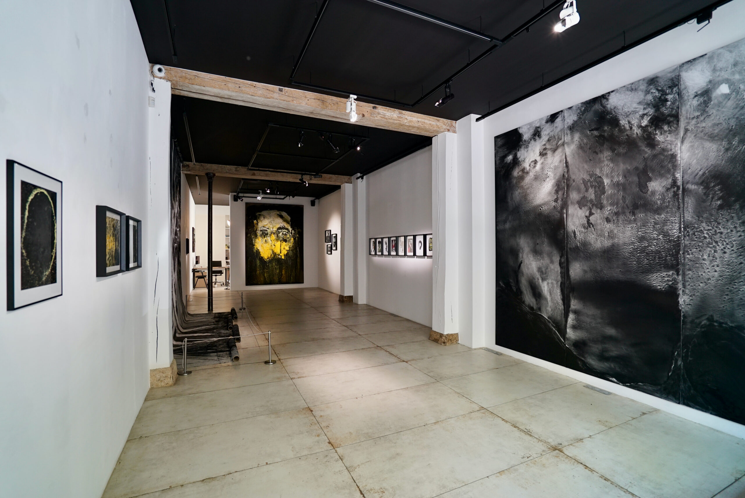 Vue de l'exposition "Charbon" | © François Benichou-Mahé