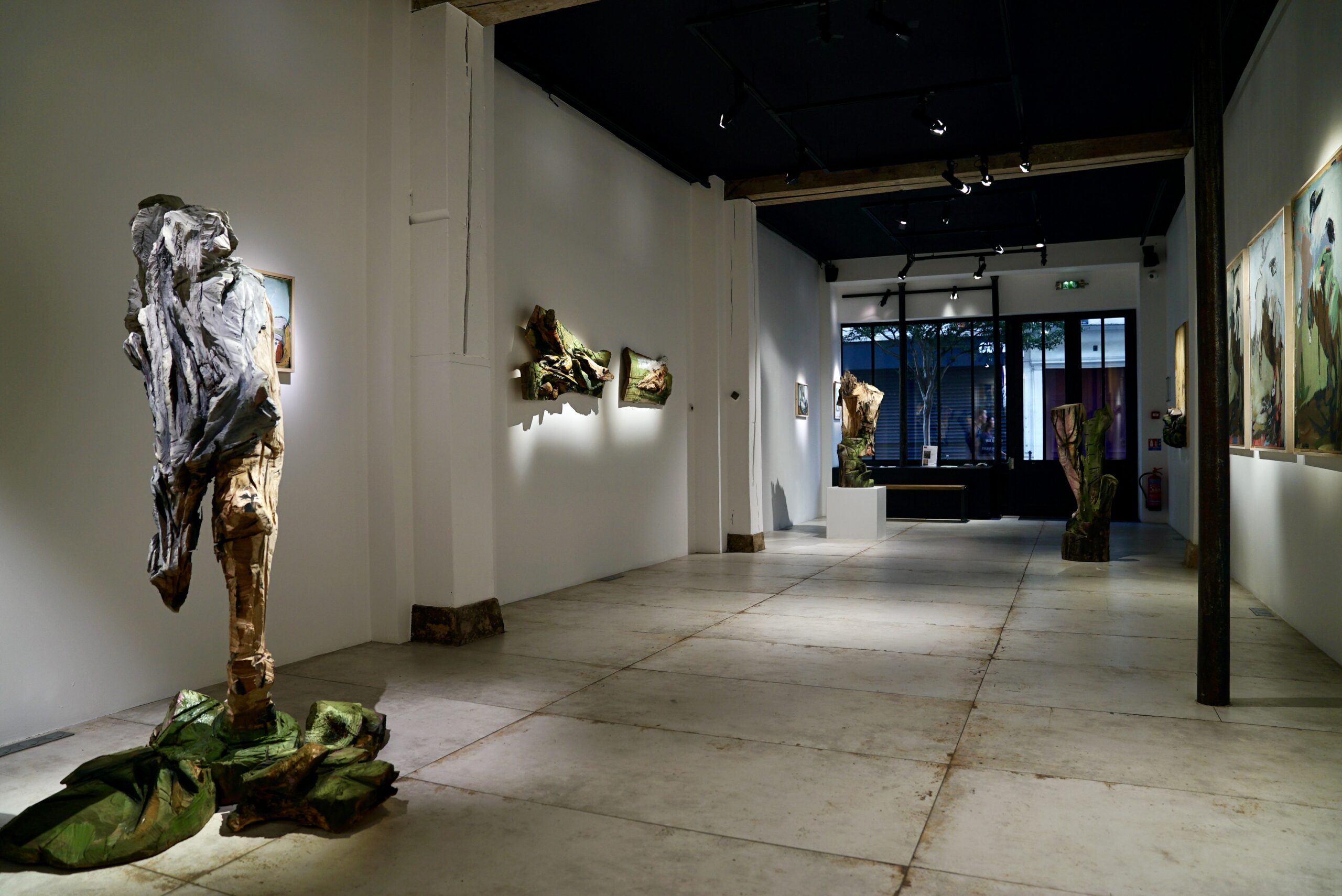 Vue de l'exposition "Forêt Noire" de Cedric Le Corf, 2023 | © François Benichou-Mahé