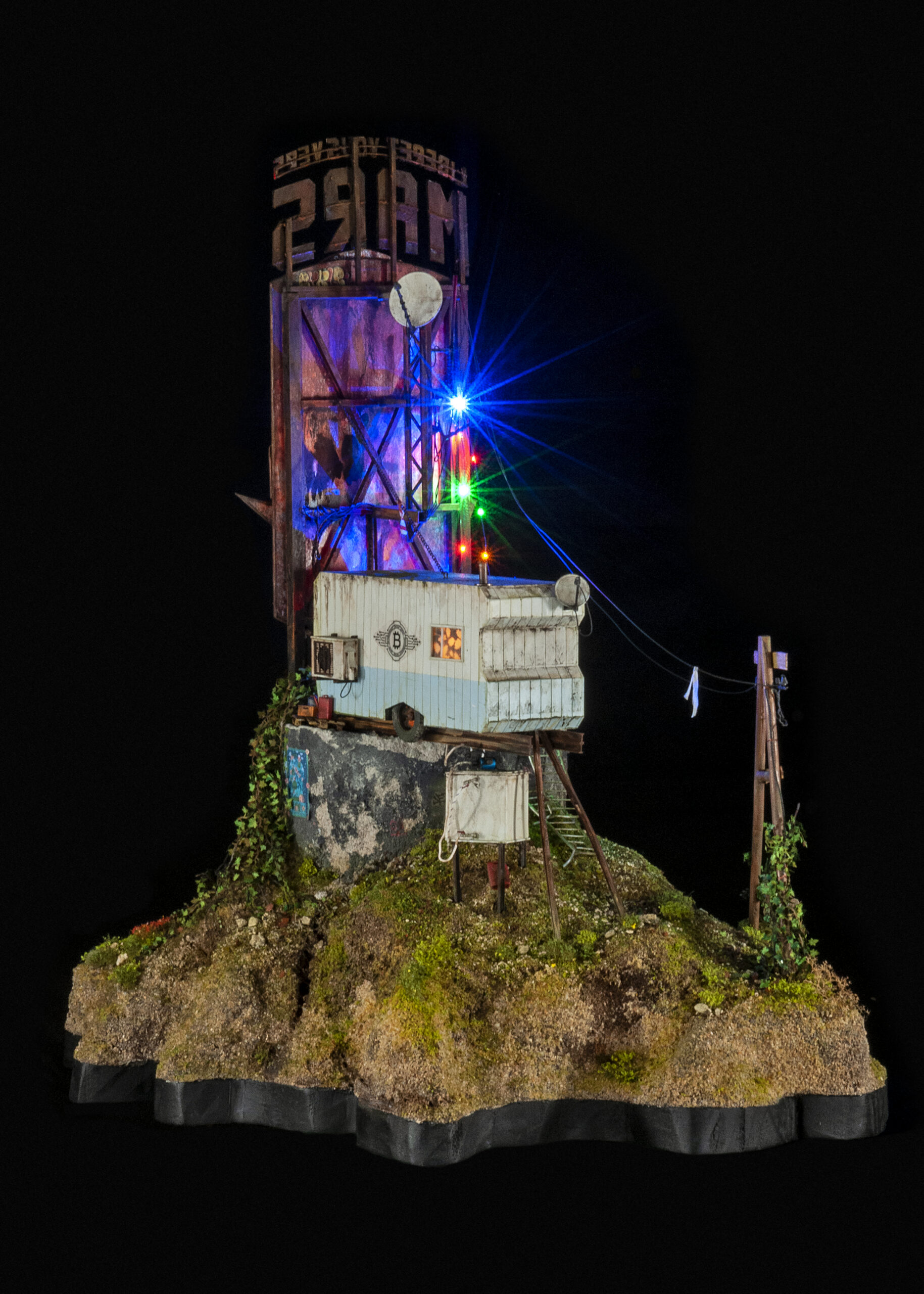 Demain C'est Loin, 2024, Technique mixte, 34 x 40 x 50 cm | © Simon Laveuve